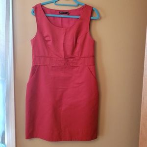 Red sleeveless pencil dress